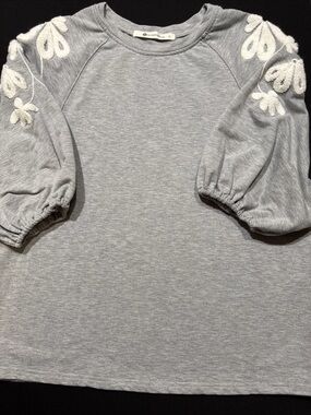 The Impeccable Pig Grey Sweatshirt with White Floral Puff Sleeves